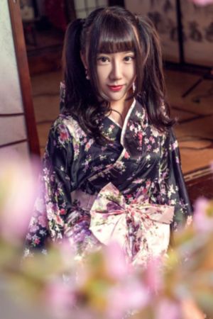 公与秀婷厨房猛烈进出视频_超清全集免费播放