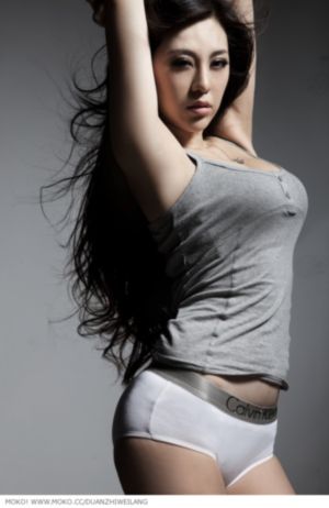 美女视频黄免费的_DVD全集在线观看