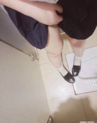 国产绿分享娇妻被多p_蓝光免费电视剧